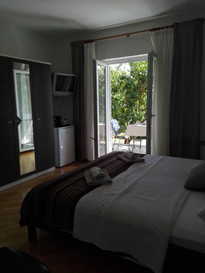 Sobe Tonica Krk Town Exterior foto